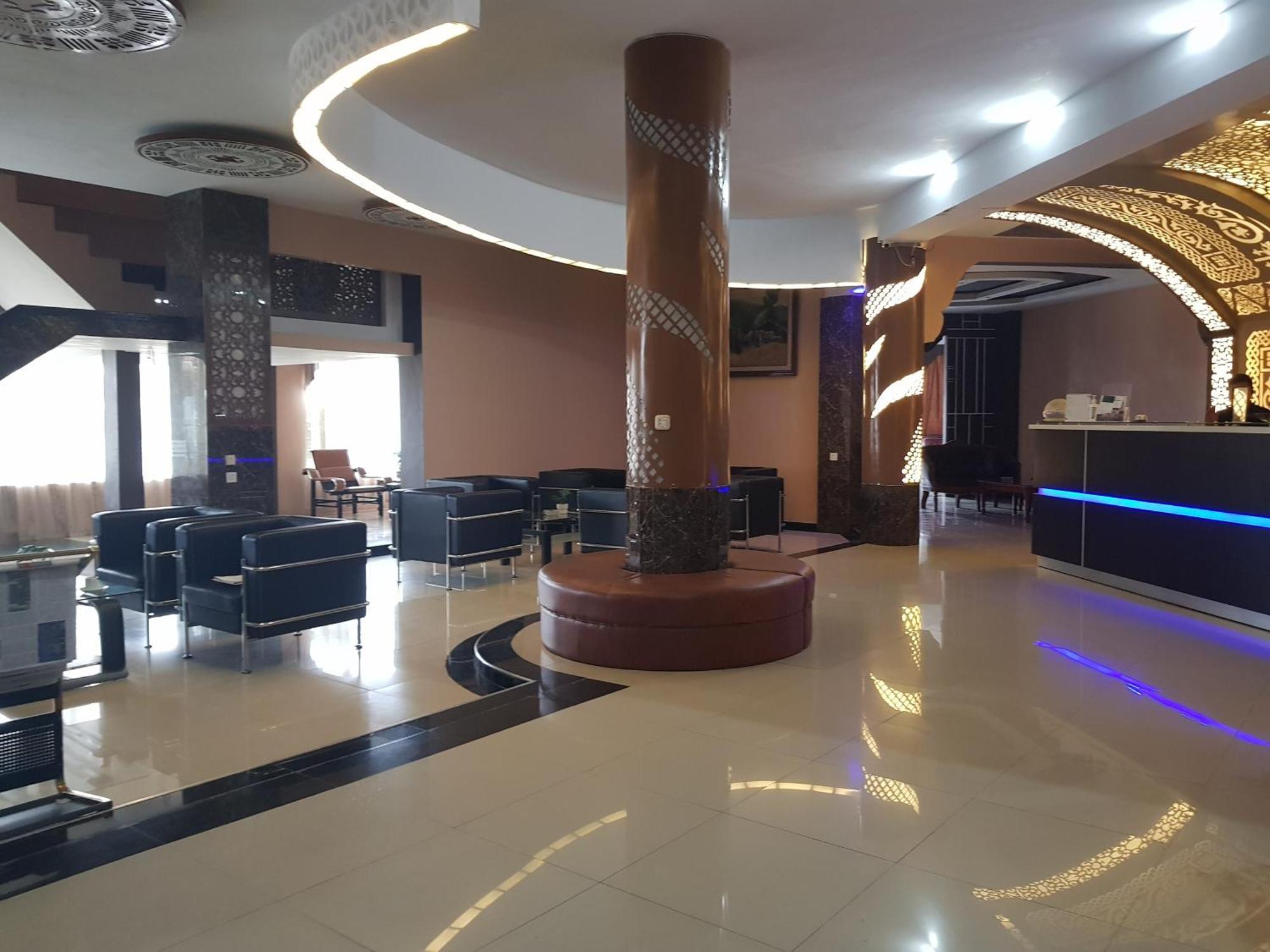 Capital O 93263 Linge Land Hotel Takengon Exterior foto